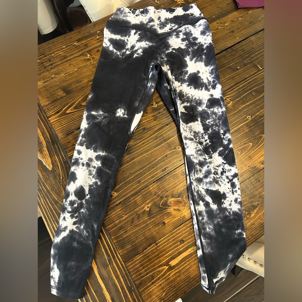 Shop Vitality leggings size L